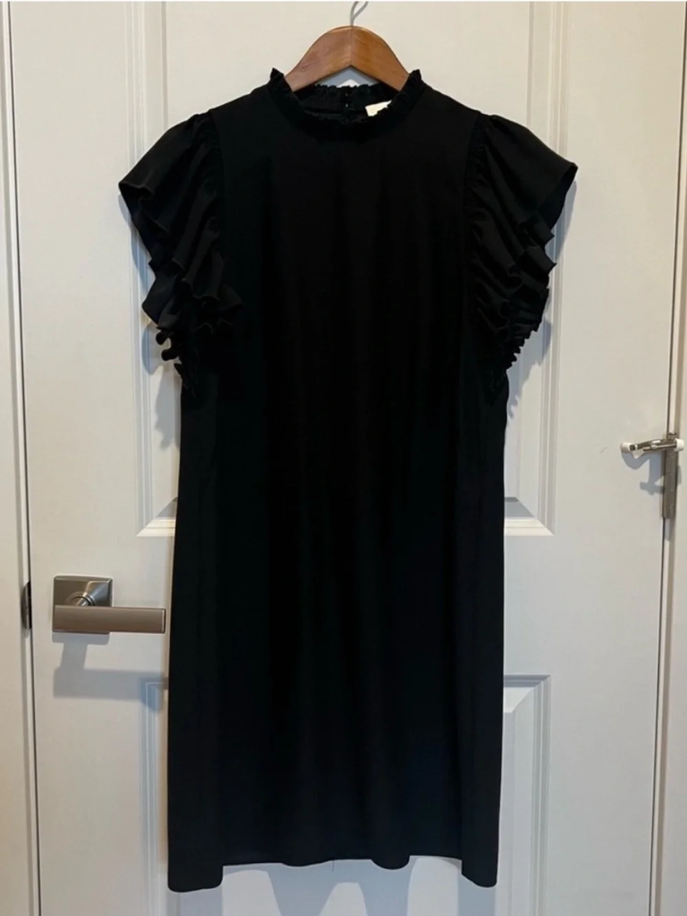 Kate Spade New York Shift Dress Flutter Sleeve Size 8 Black Classic LBD